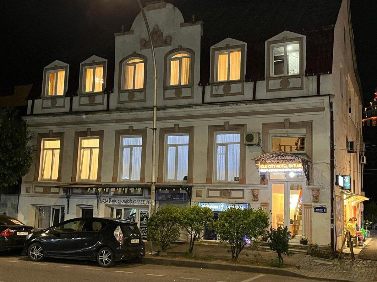 Old Clty Hotel Batumi Esterno foto